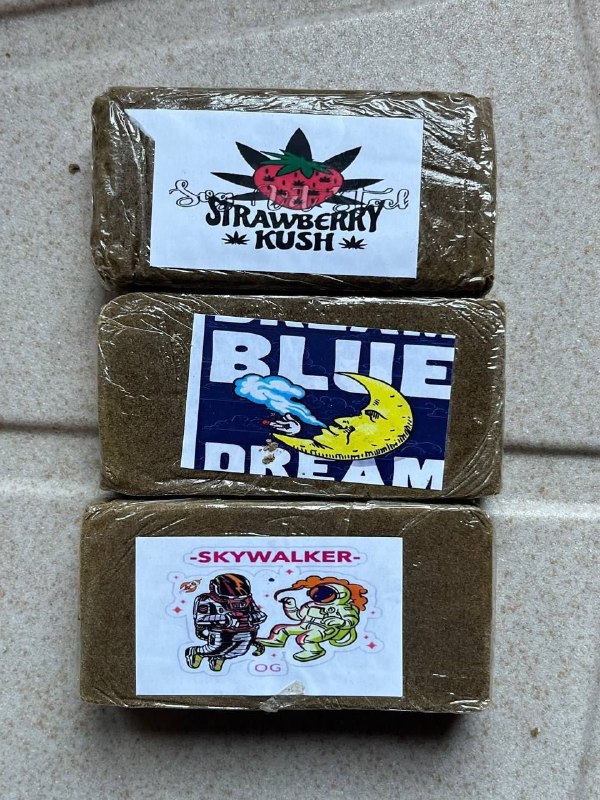 Blue Dream-Strawberry-Skywalker