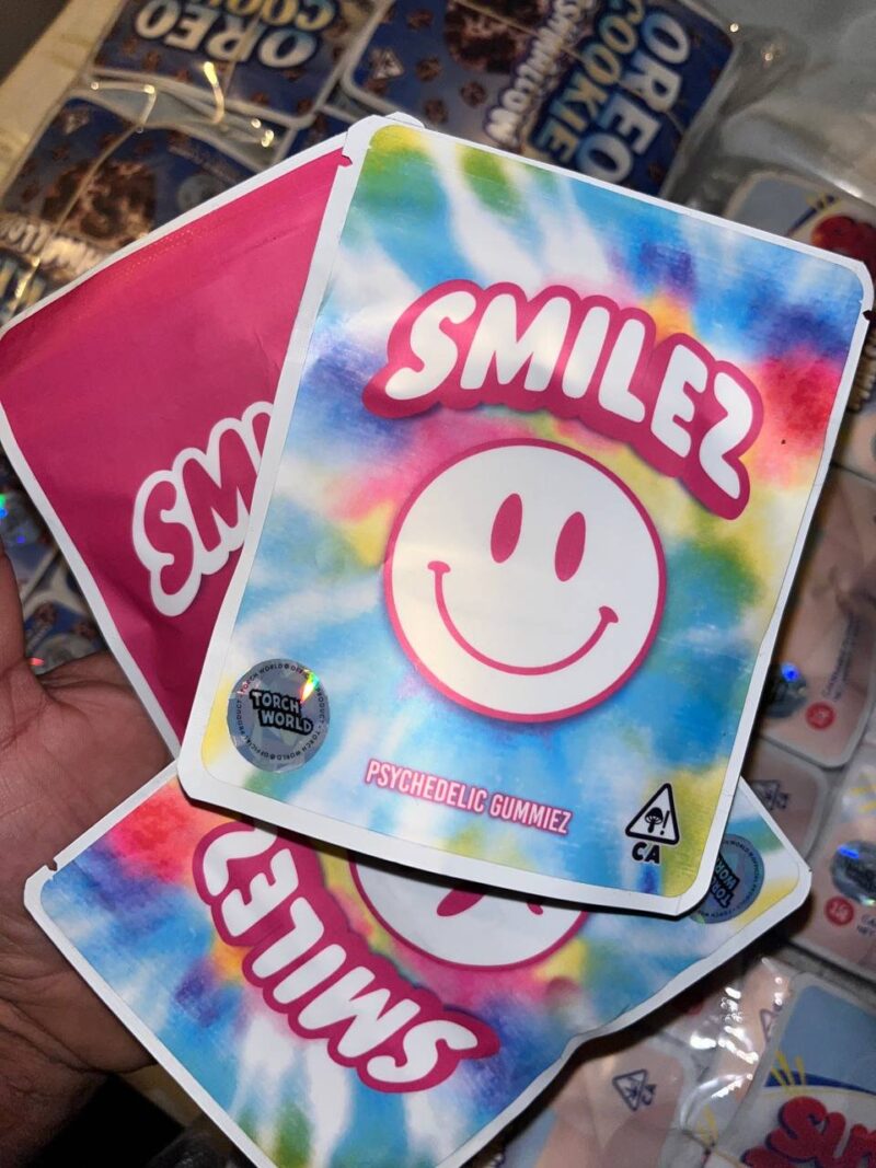 SMILEZ PSYCHEDELIC GUMMIEZ