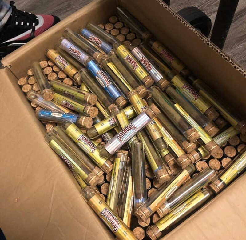 300 Single Pieces of Branded Prerolls - Image 3